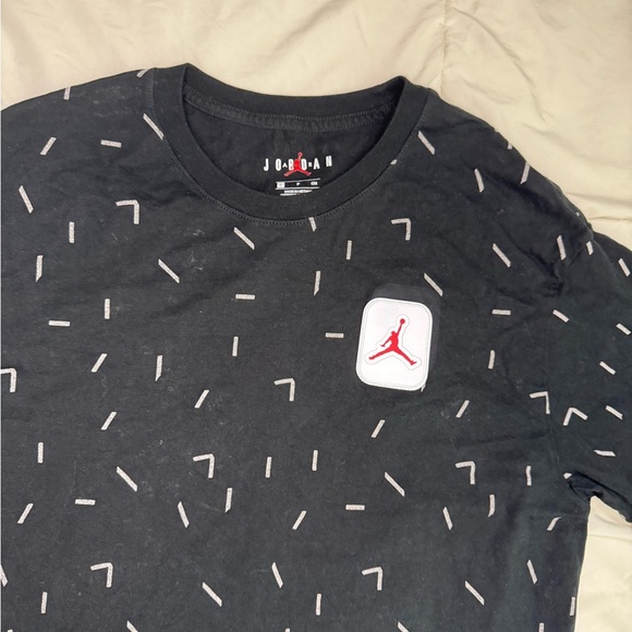 Jordan Black Patterned Men's T-Shirt Size Small. - Picture 2 of 9